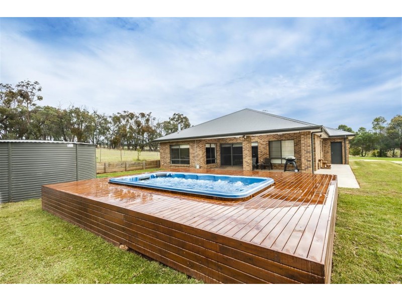 1942 Calder Highway, Taradale VIC 3447