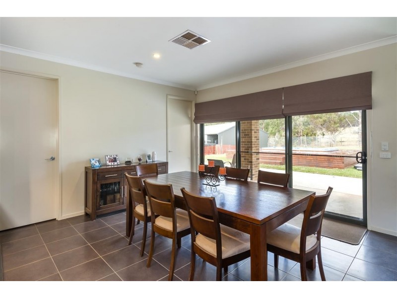 1942 Calder Highway, Taradale VIC 3447
