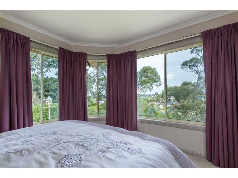 15 Drovers Retreat,, Romsey VIC 3434