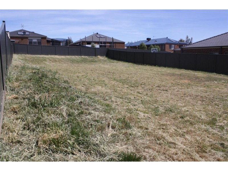 86 Caroline Chisholm Drive, Kyneton VIC 3444