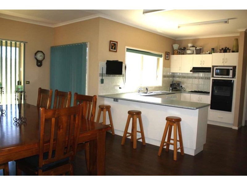 68 Cypress Drive, Elphinstone VIC 3448