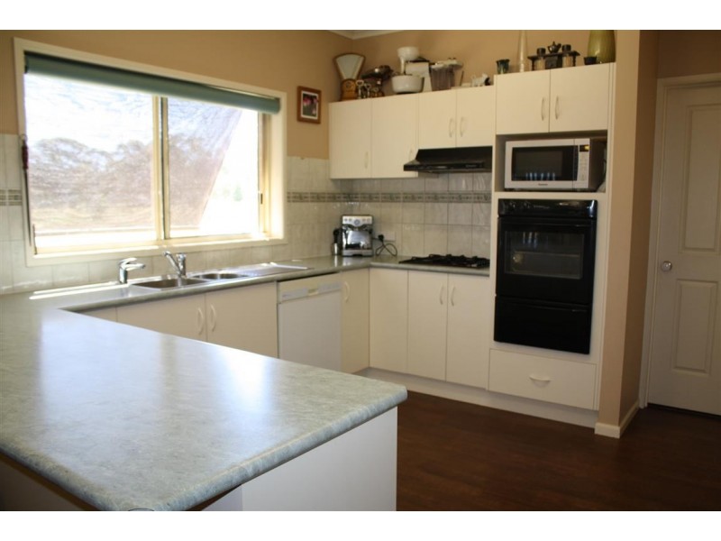 68 Cypress Drive, Elphinstone VIC 3448
