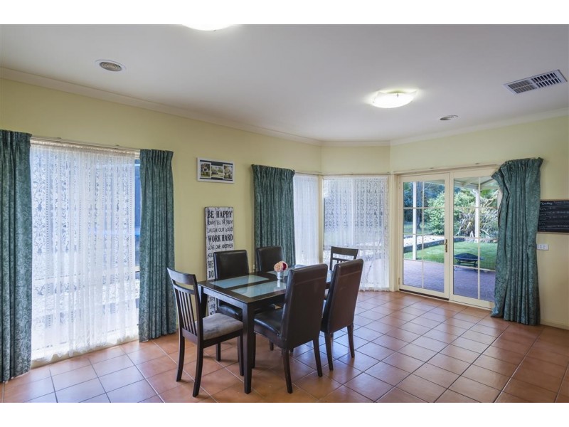 12 Tattersall Drive,, Kyneton VIC 3444