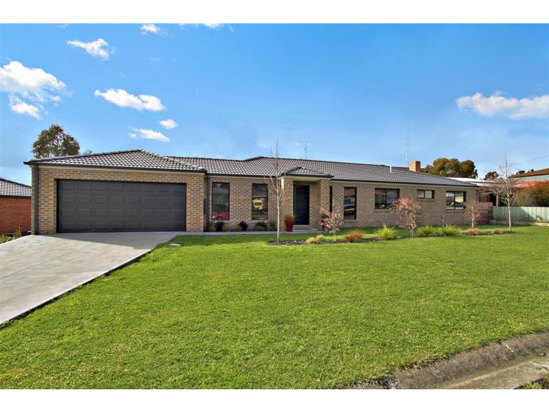 4 Windridge Way, Kyneton VIC 3444