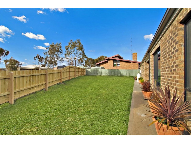 4 Windridge Way, Kyneton VIC 3444
