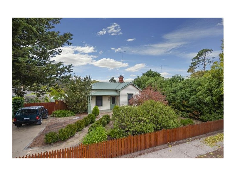 11 Epping Street, Kyneton VIC 3444