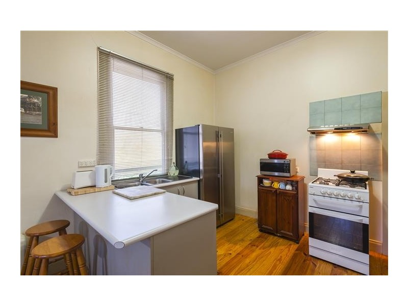 11 Epping Street, Kyneton VIC 3444