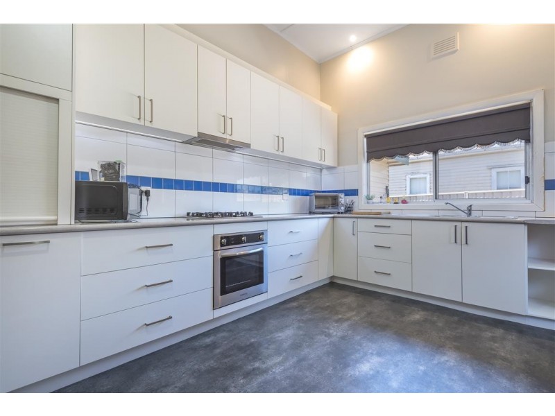 36 Bowen Street, Kyneton VIC 3444