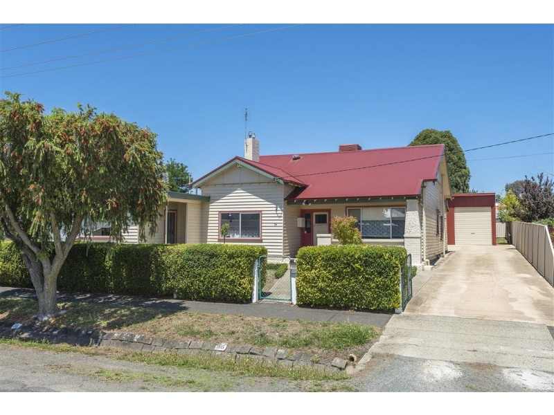 36 Bowen Street, Kyneton VIC 3444