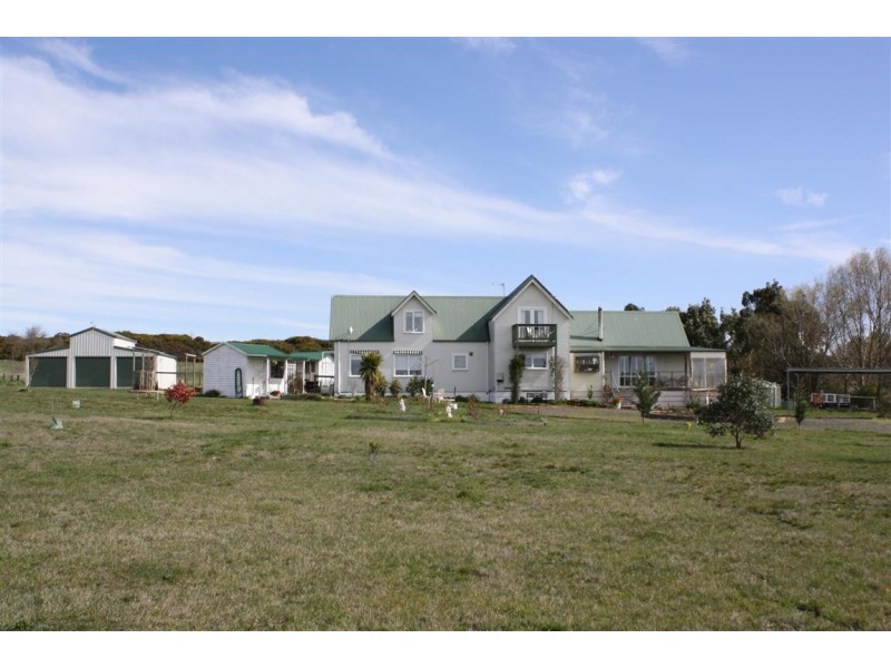 247 Burton Avenue, Kyneton VIC 3444