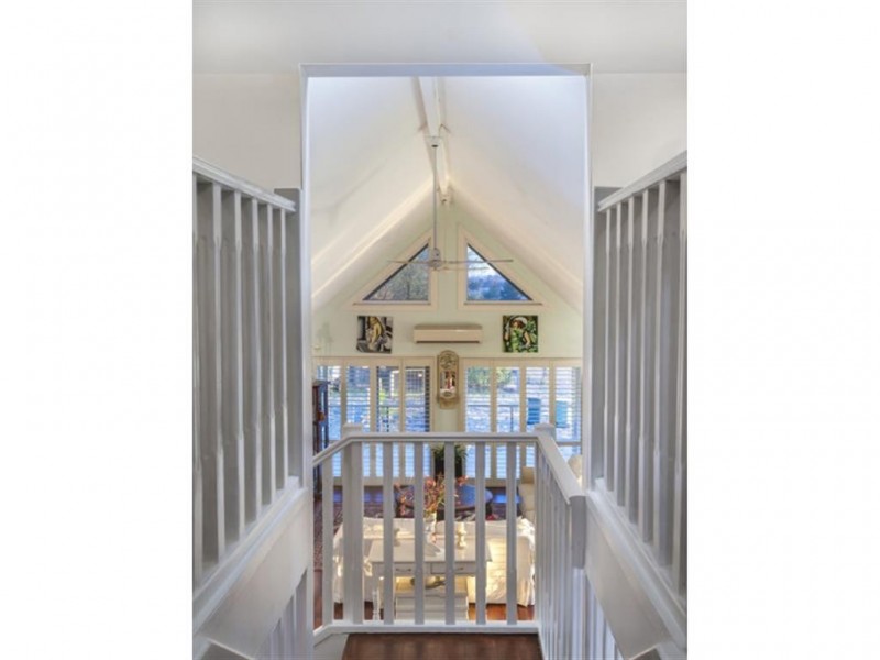 247 Burton Avenue, Kyneton VIC 3444