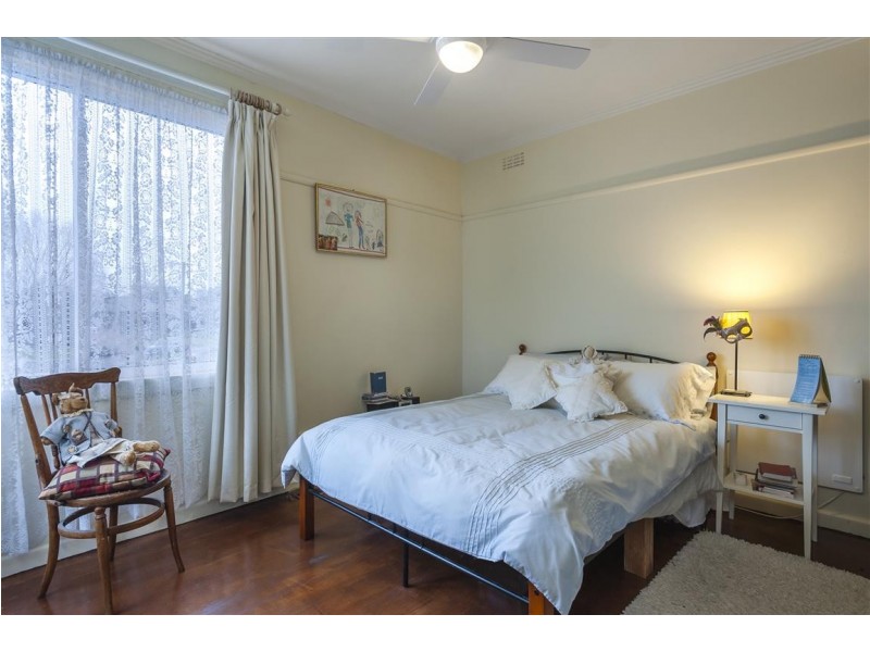 25 Palmer Place, Kyneton VIC 3444