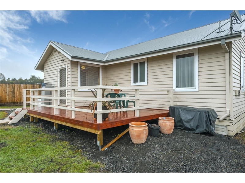 25 Palmer Place, Kyneton VIC 3444