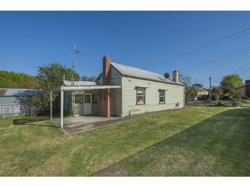 51 Yaldwyn Street West, Kyneton VIC 3444