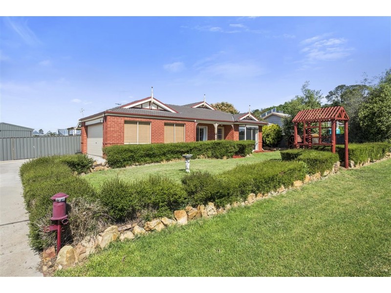6 Ross Street, Malmsbury VIC 3446