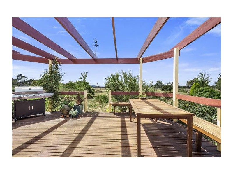 56 Alisons Road, Drummond North VIC 3446