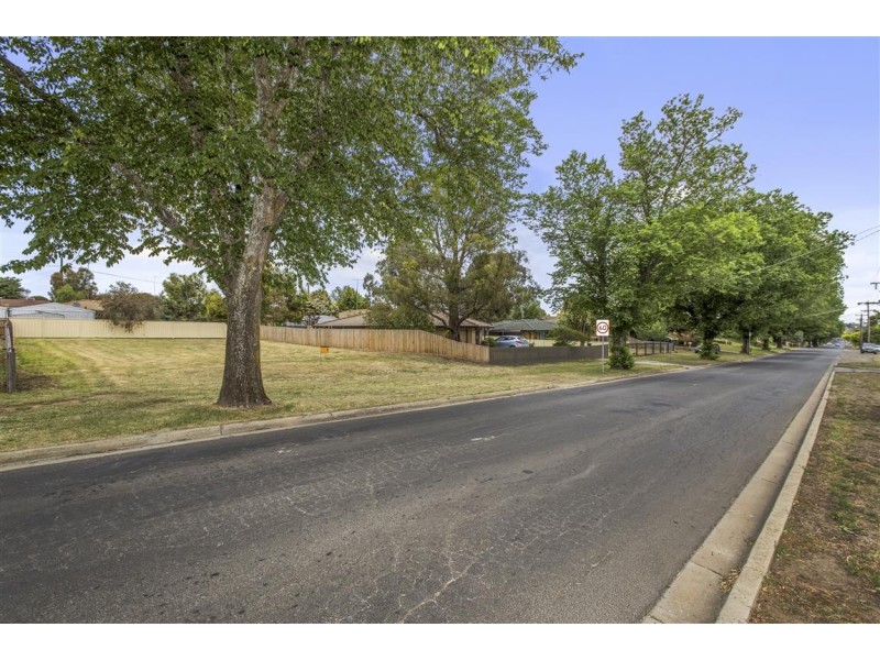 3 Beauchamp Street, Kyneton VIC 3444