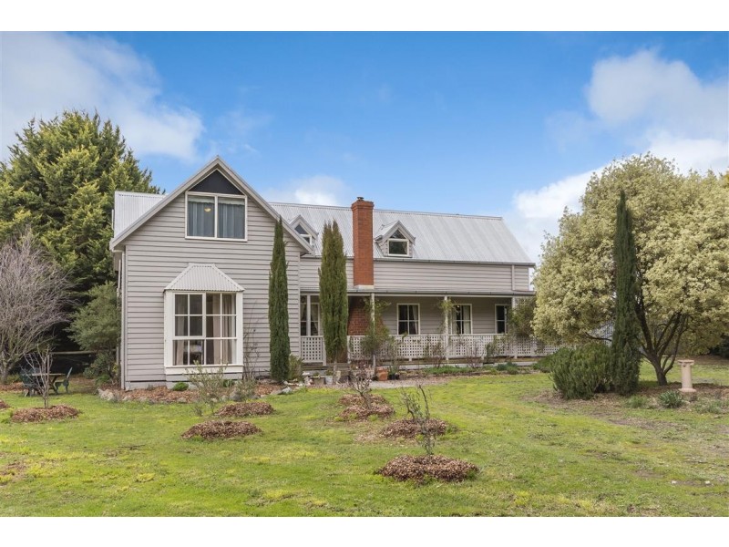 17 Taylors Court, Kyneton VIC 3444