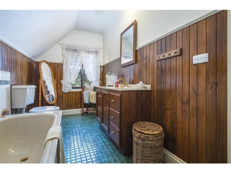 33 Hallorans Lane, Kyneton VIC 3444