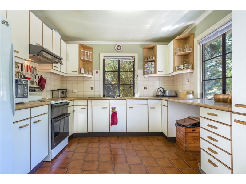 33 Hallorans Lane, Kyneton VIC 3444