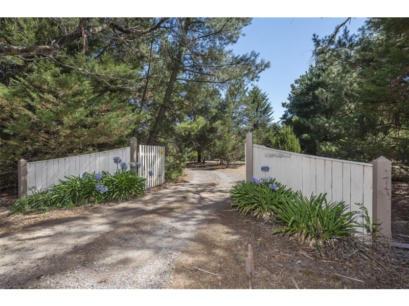 33 Hallorans Lane, Kyneton VIC 3444