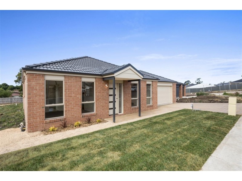 69 Warren Street, Kyneton VIC 3444