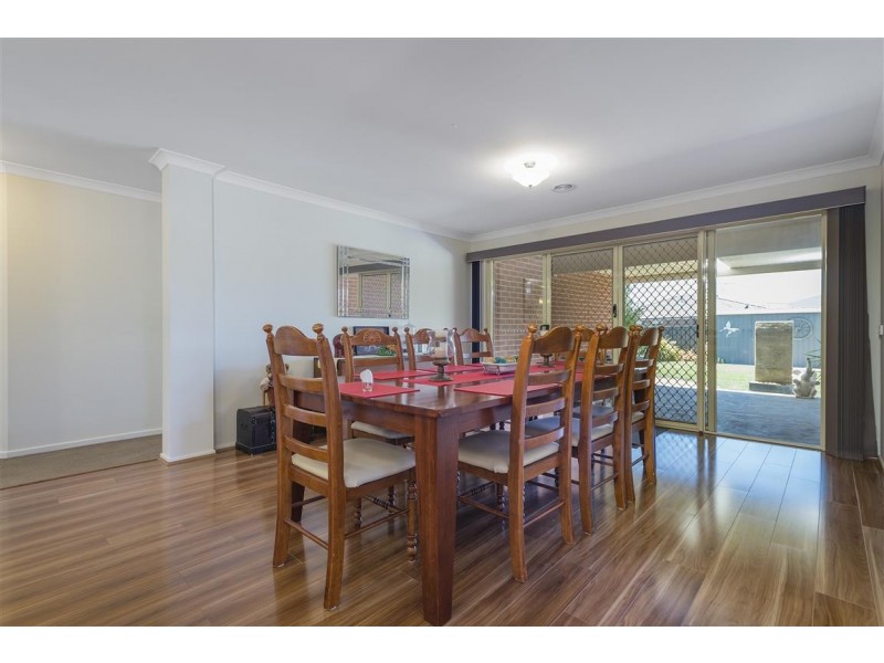 12 Jessie Evelyn Crescent, Kyneton VIC 3444