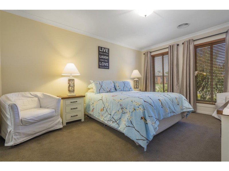 12 Jessie Evelyn Crescent, Kyneton VIC 3444