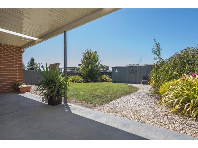 12 Jessie Evelyn Crescent, Kyneton VIC 3444