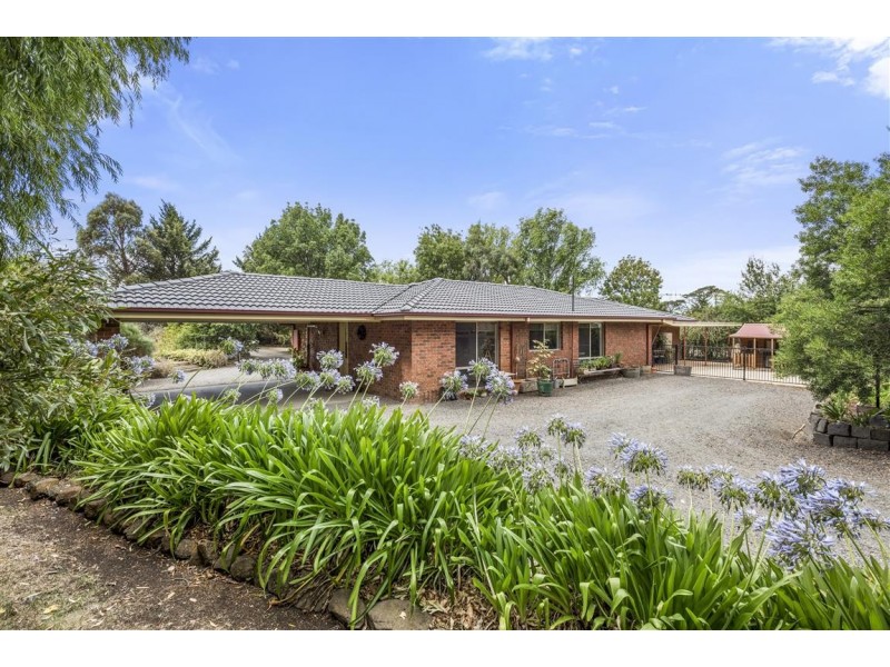 19 Hoadleys Lane, Kyneton VIC 3444