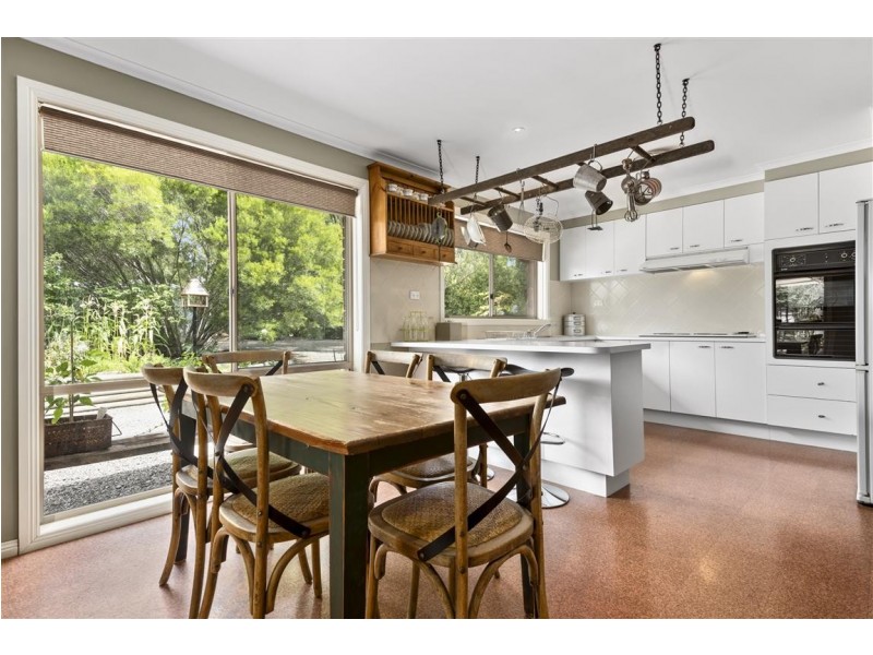 19 Hoadleys Lane, Kyneton VIC 3444