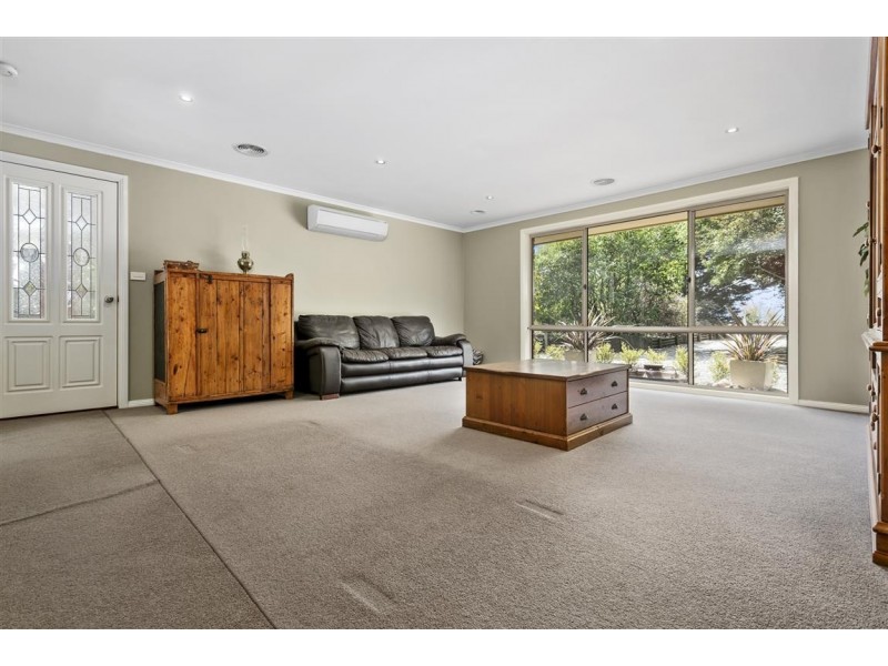 19 Hoadleys Lane, Kyneton VIC 3444