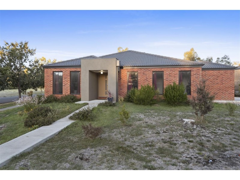 2 Windridge Way, Kyneton VIC 3444