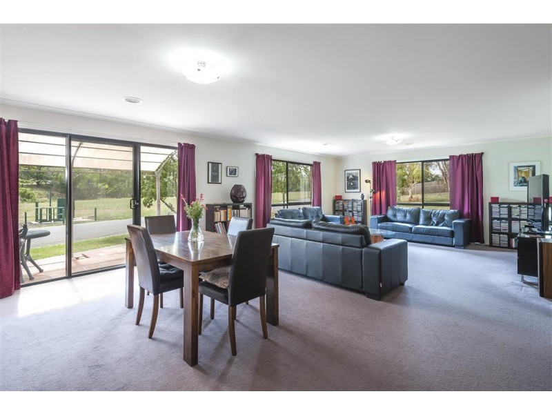 2 Windridge Way, Kyneton VIC 3444