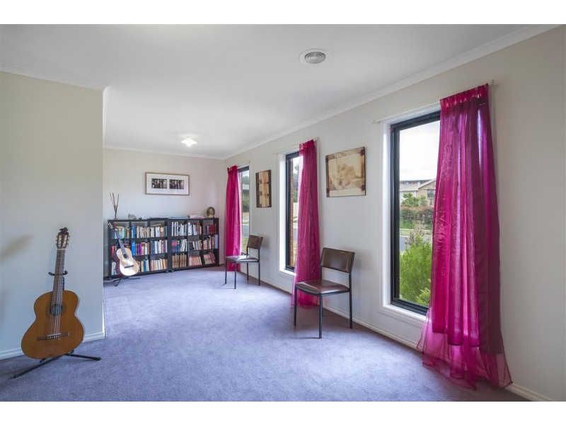 2 Windridge Way, Kyneton VIC 3444