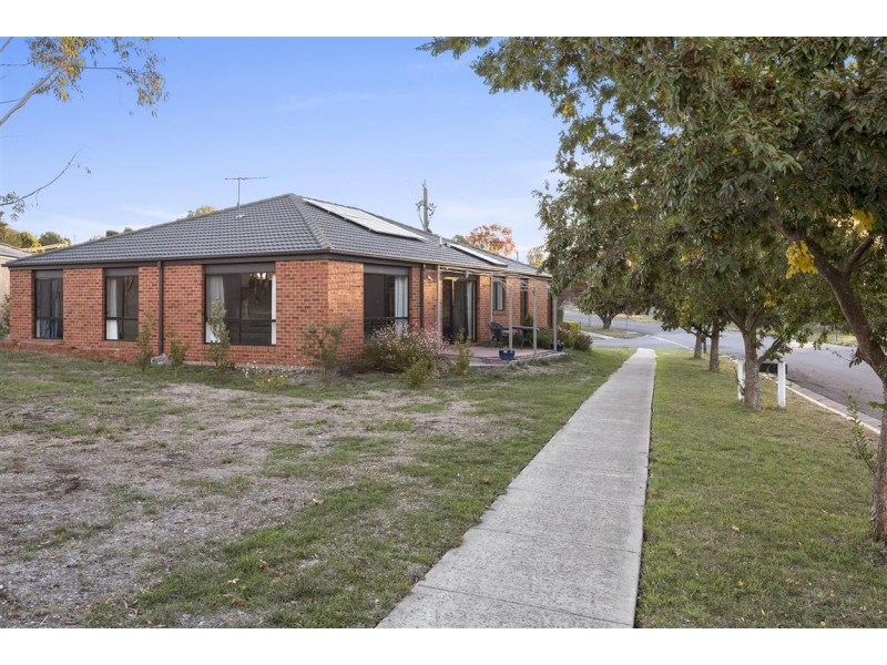 2 Windridge Way, Kyneton VIC 3444
