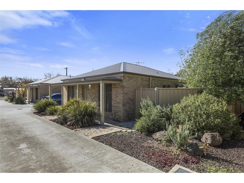 2/95 Beauchamp Street, Kyneton VIC 3444