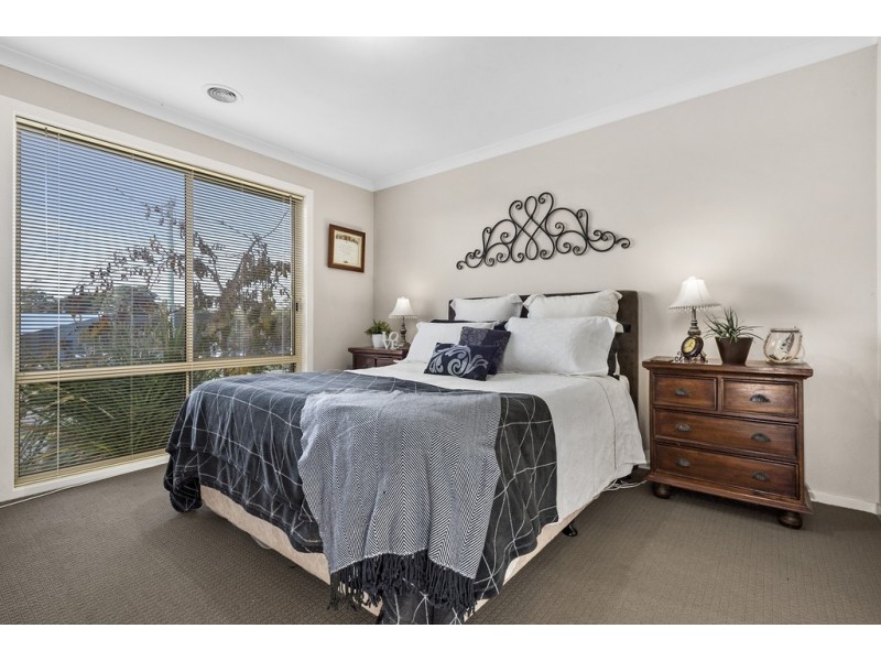 22 Caroline Chisholm Drive, Kyneton VIC 3444