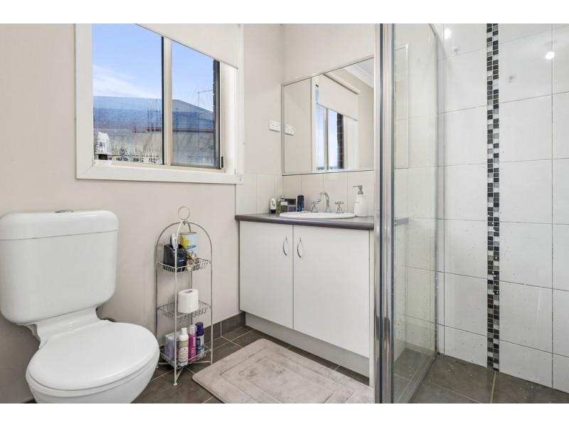 22 Caroline Chisholm Drive, Kyneton VIC 3444