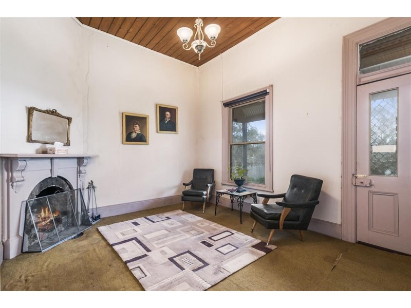11 Maxwell Street, Kyneton VIC 3444