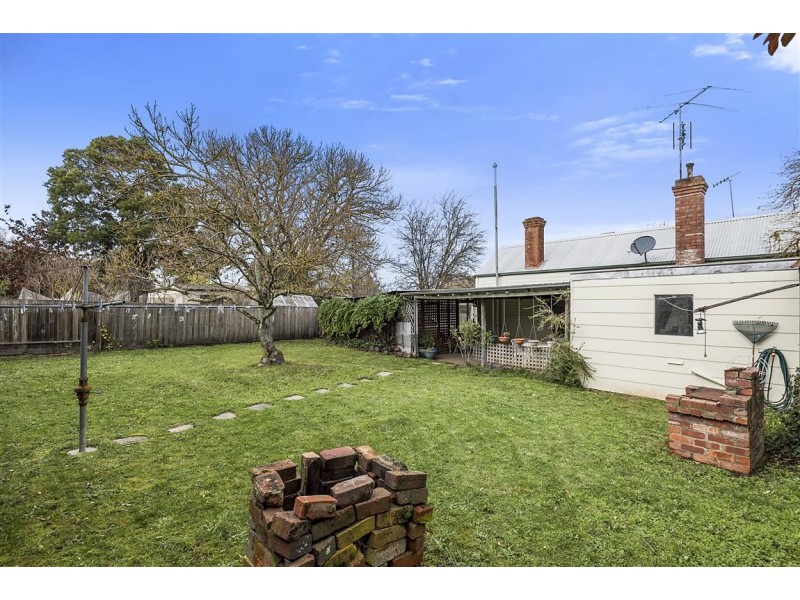 11 Maxwell Street, Kyneton VIC 3444