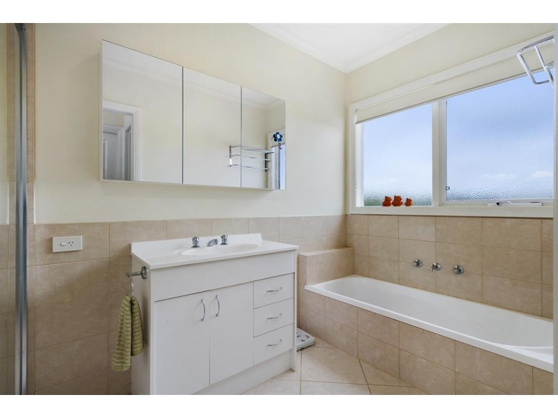 17 Ebden Street, Carlsruhe VIC 3442