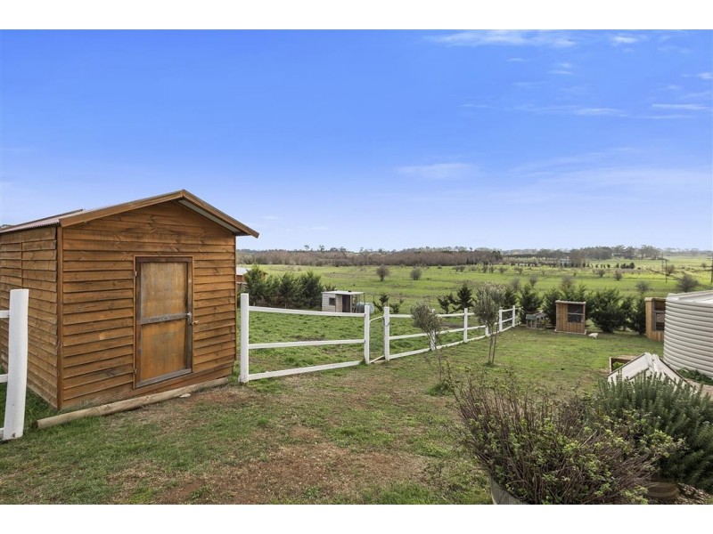 17 Ebden Street, Carlsruhe VIC 3442