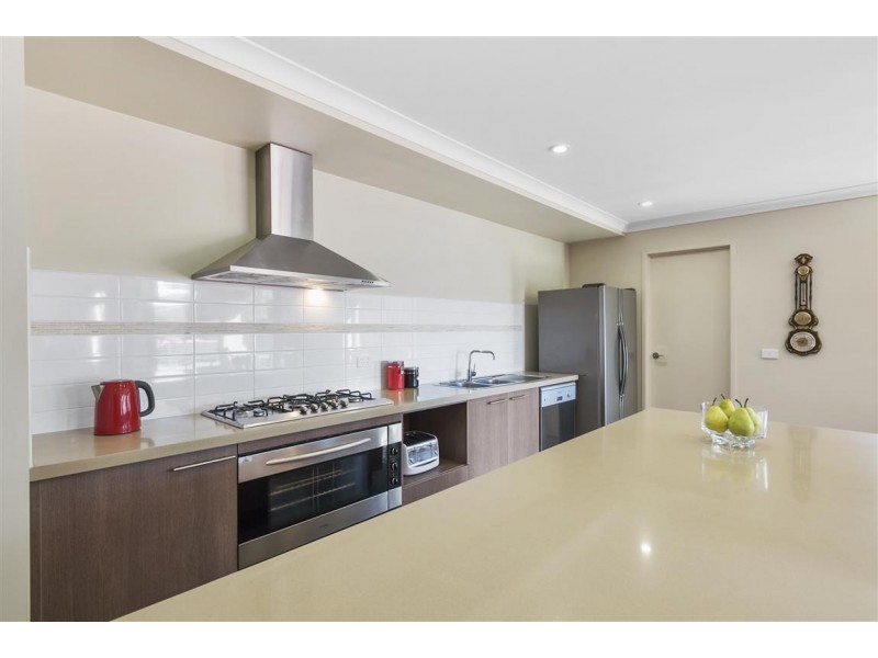 65 Caroline Chisholm Drive, Kyneton VIC 3444