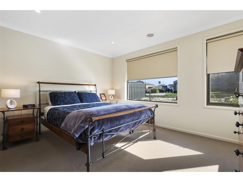 65 Caroline Chisholm Drive, Kyneton VIC 3444