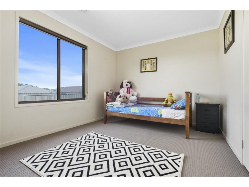 65 Caroline Chisholm Drive, Kyneton VIC 3444