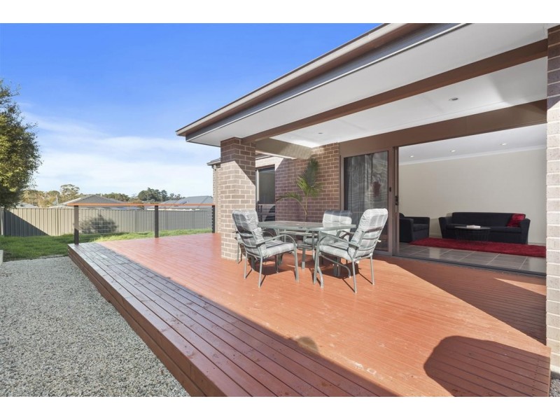 65 Caroline Chisholm Drive, Kyneton VIC 3444