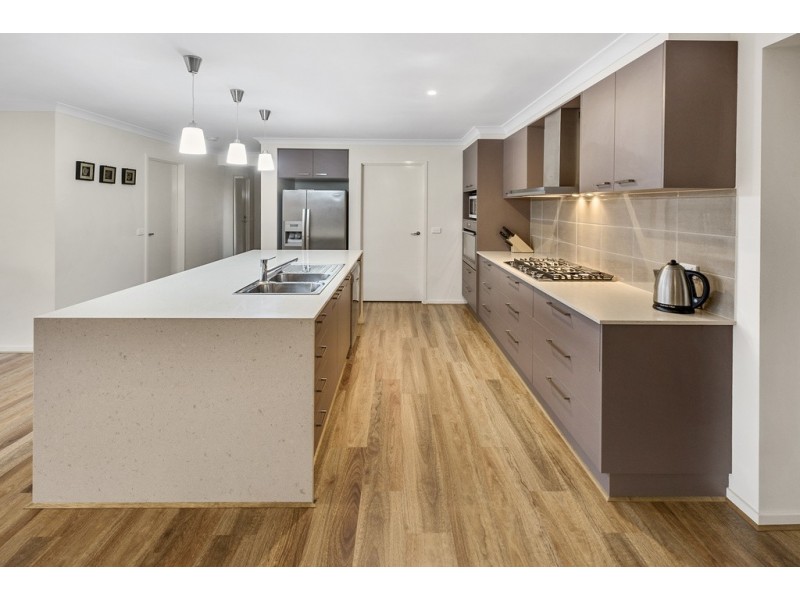 5 Kelly Close, Kyneton VIC 3444