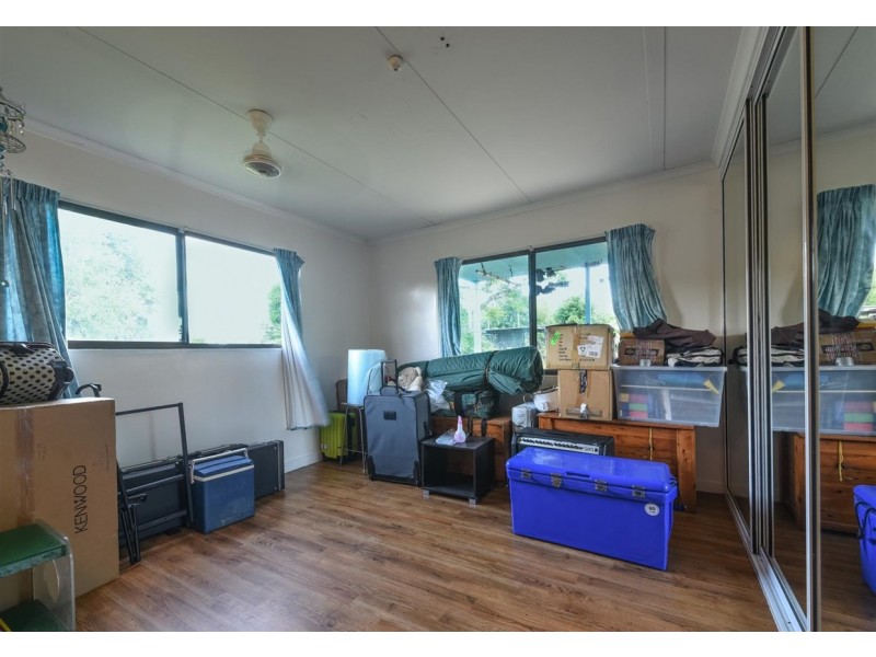 6 O’Hanlon Crescent, Mount Julian QLD 4800
