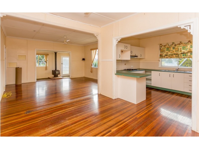 42 Ruge Street, Proserpine QLD 4800